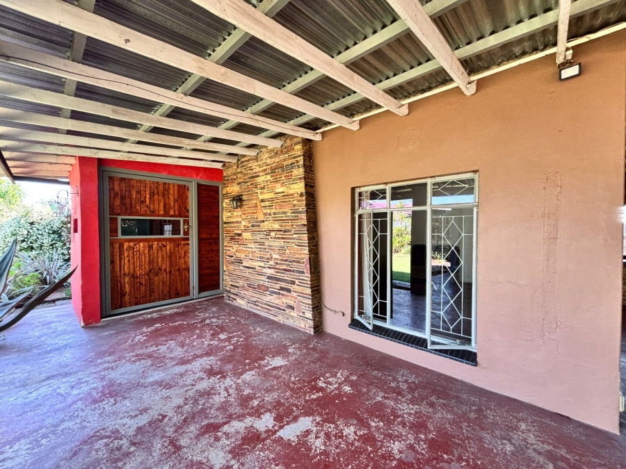 5 Bedroom Property for Sale in Parys Free State